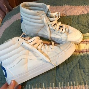 1966 sk8 hi top white Vans